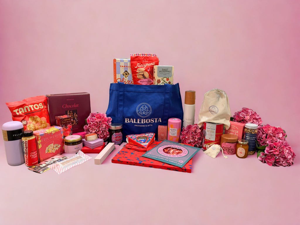 Valentine’s Day Gift Box – Chocolates, Candle & Self-Care Treats
